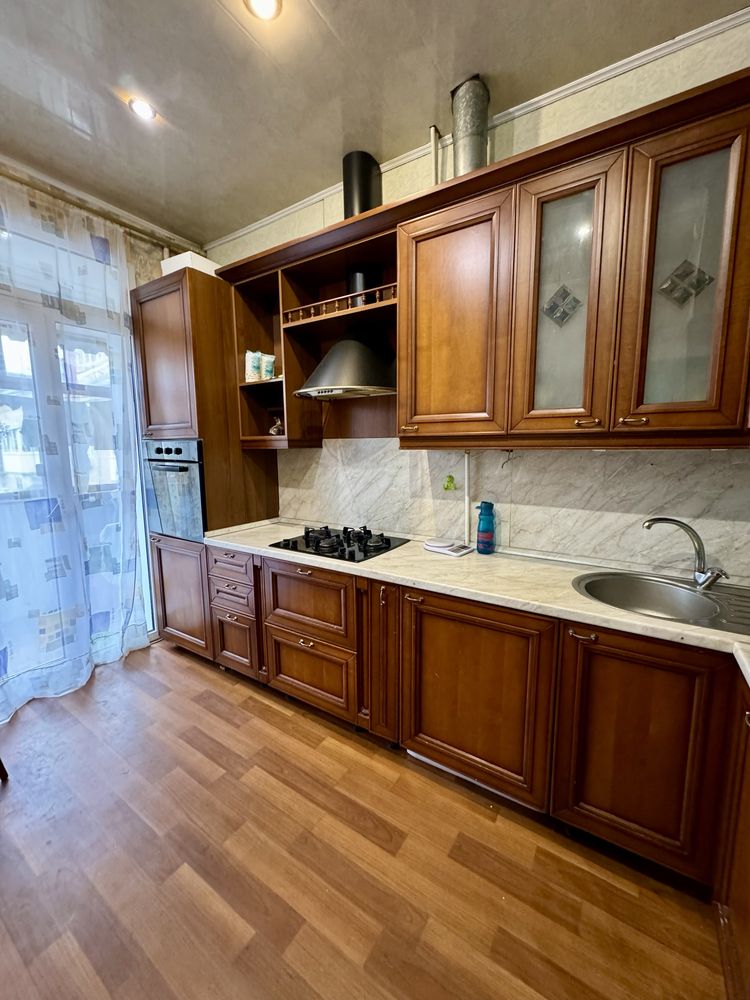 Продам 2к квартиру на пр. Дмитрия Яворницкого. ЦЕНТР Карла Маркса