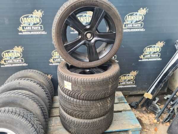Range Rover L494 L405 jantes e pneus 20″ Lazaro michelin Latitude