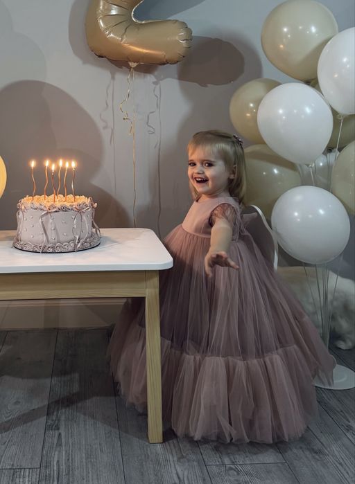 Продам гарну сукню на 2 роки