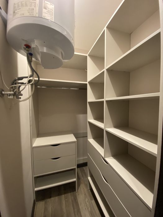 Гардероб. Система зберігання на замовлення.