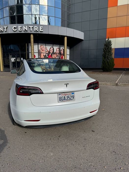 Продам Tesla model 3 Long Range 82.5kWh