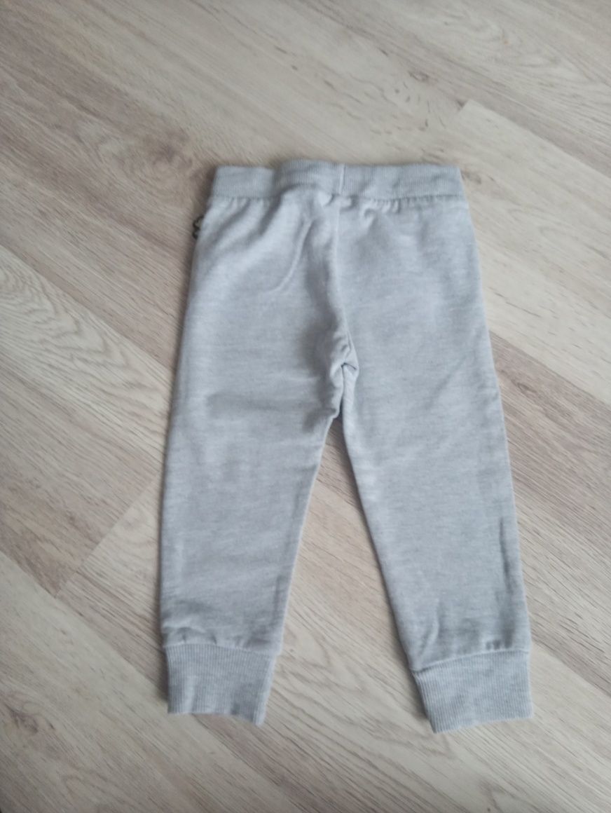 Spodnie Disney rozmiar 86/92