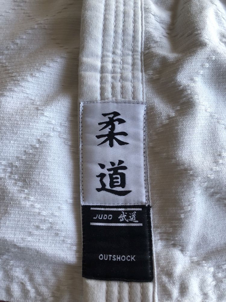 Kimono Judo Outschok com Cinto incluido