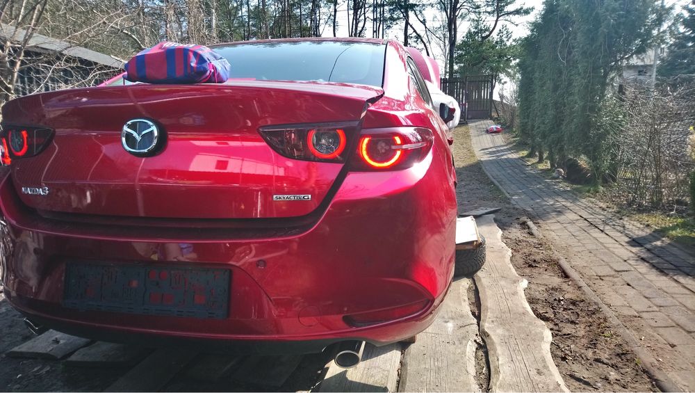 Mazda cx30 Mazda 3 Tłumik środkowy tłumik końcowy