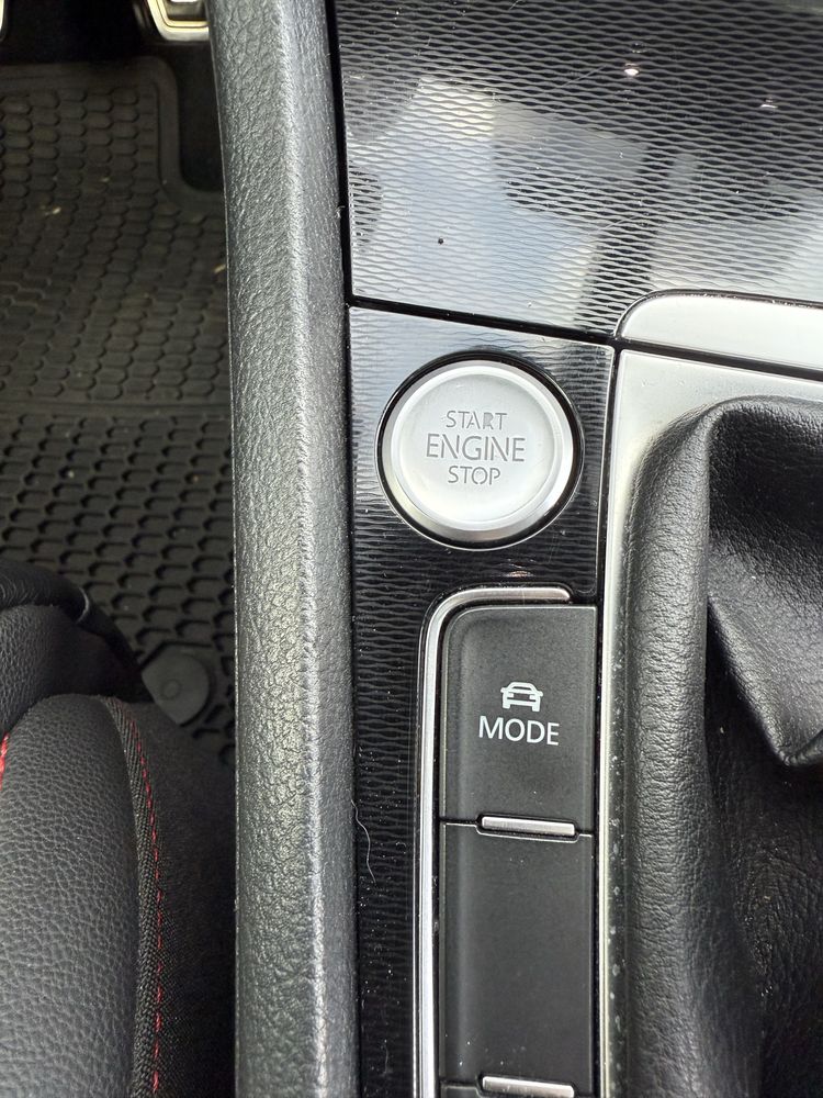 VW Golf 7 GTI Performance USA Edition