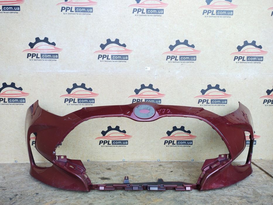 Toyota Yaris 4 IV 2020- Бампер передний 52119-K0050 / 52119K0050