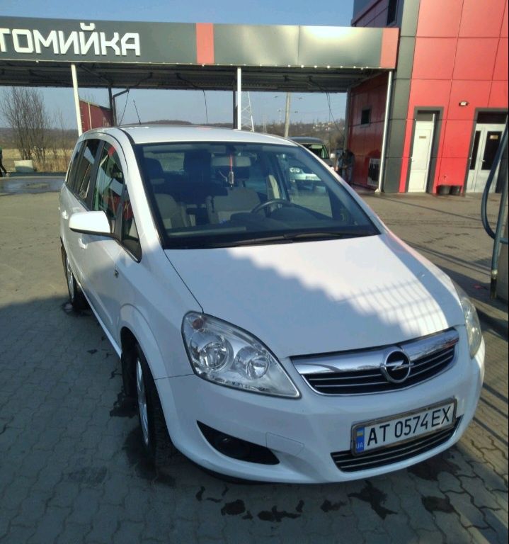 Opel zafira 2009