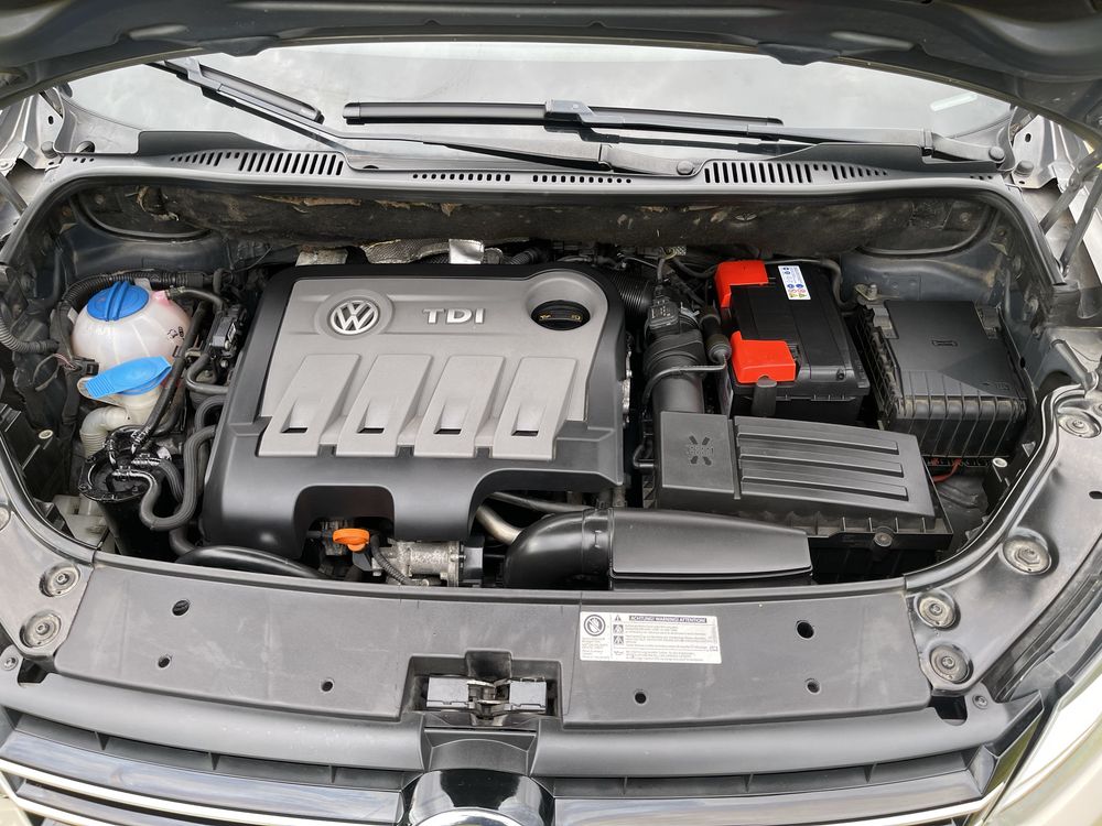Volswagen Toran 1.6 TDI 105 KM 7 osobowy