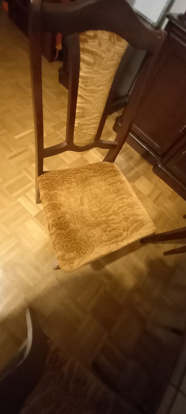 Stół drewniany rozkładany + 6 krzeseł komplet