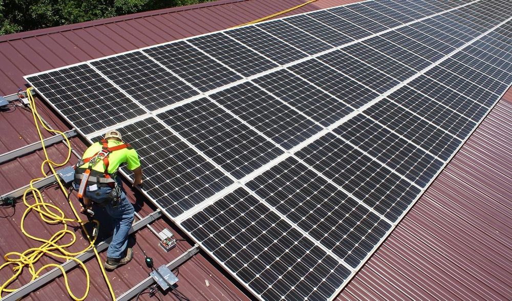 Сонячна станція СЕС монтаж сонячних панелей станцій iнвертора Deye