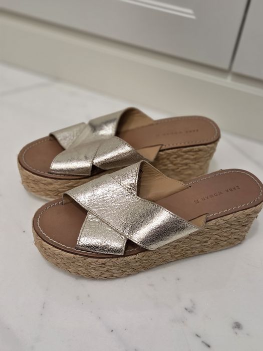 Buty złote klapki Zara 38