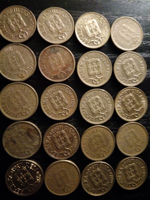 Moedas de 5 escudos