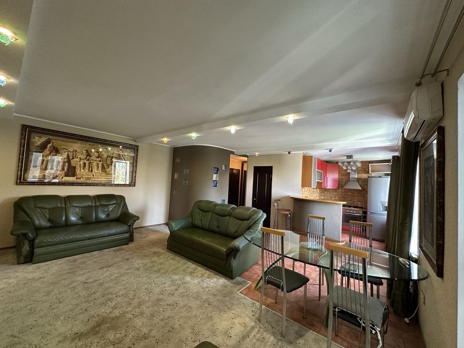 Велика 2к.квартира 62м, с видом на парк, 7/9