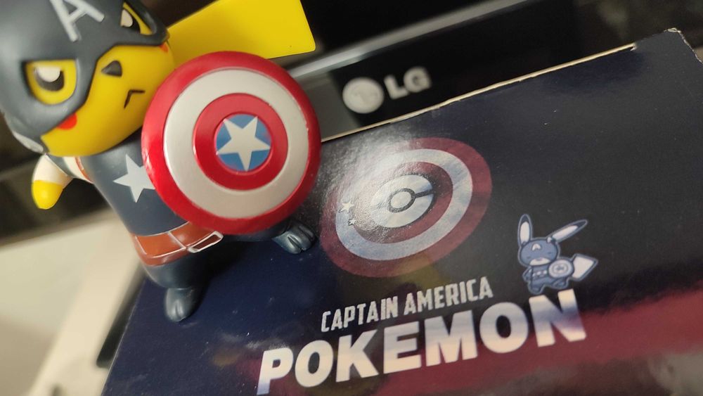 Pokemon Captain America Pikachu