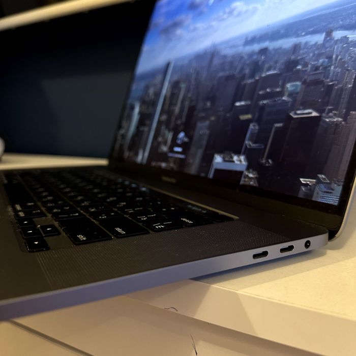MacBook Pro 16-inch 2019
