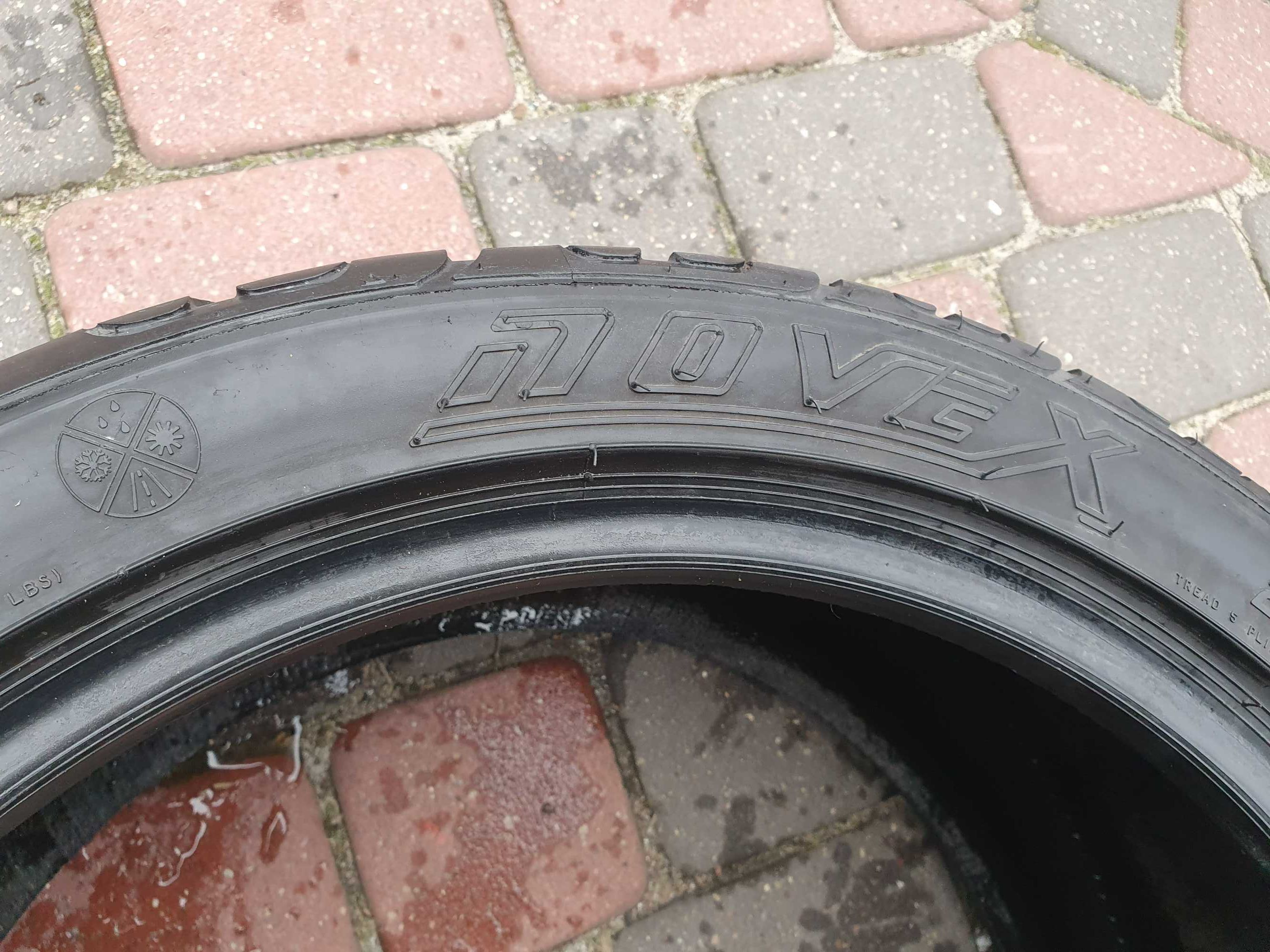 Opona letnia SuperSpeed Novex 215/45/17 87W P141