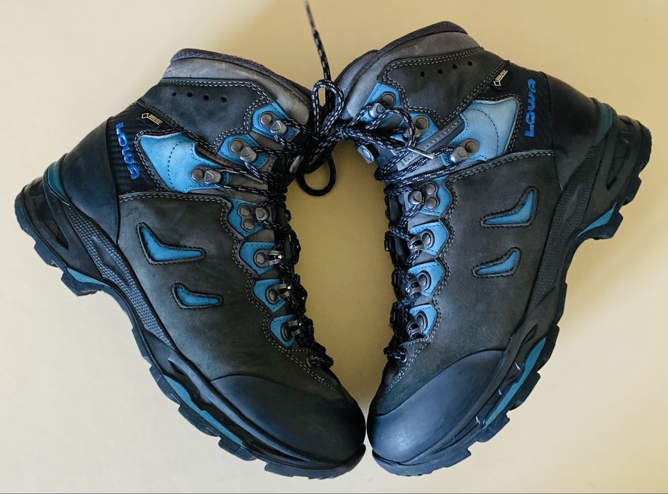Черевики Lowa GoreTex.