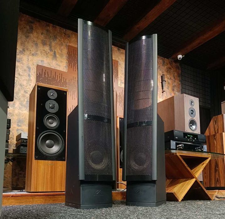 Martin Logan Scenario електростатичні гібридні АС Hi-End USA