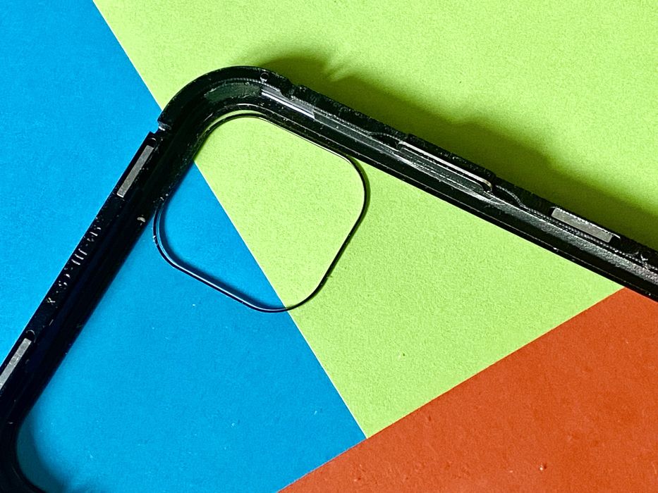 iPhone 11 Pro Max etui magnetyczne
