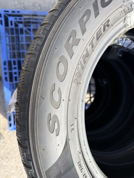 235/60 r18 Pirelli Scorpion winter Резина зимняя