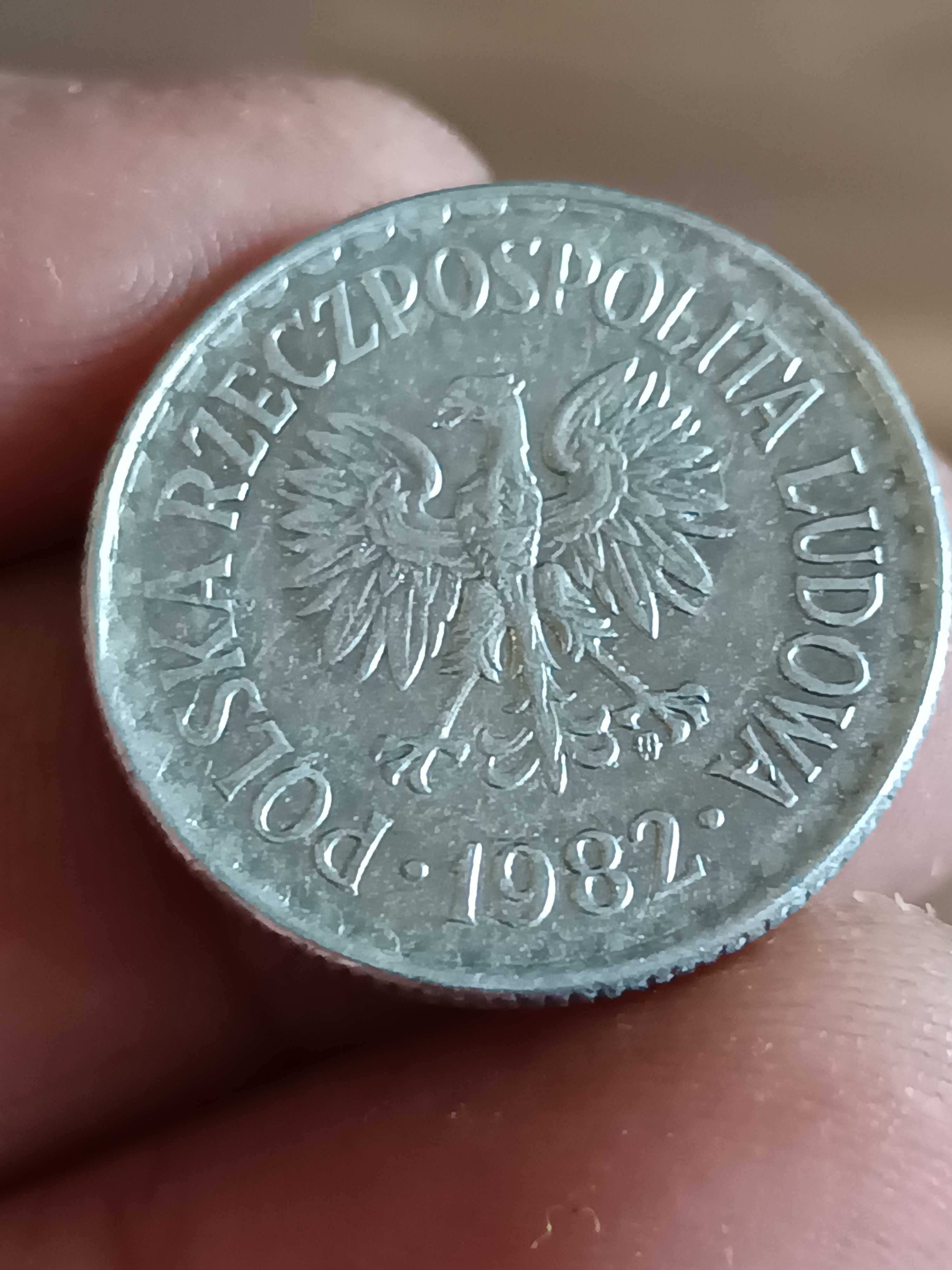 Sprzedam monetę 1 zloty 1982 rok cienka data