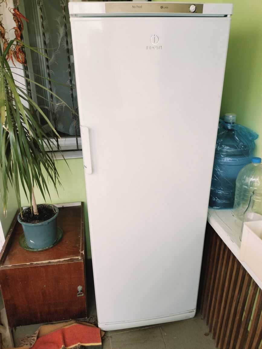 Морозильна Камера Indesit