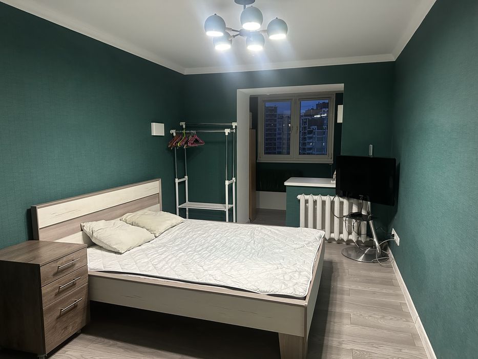 Аренда 3к квартиры на ул. Анны Ахматовой 5