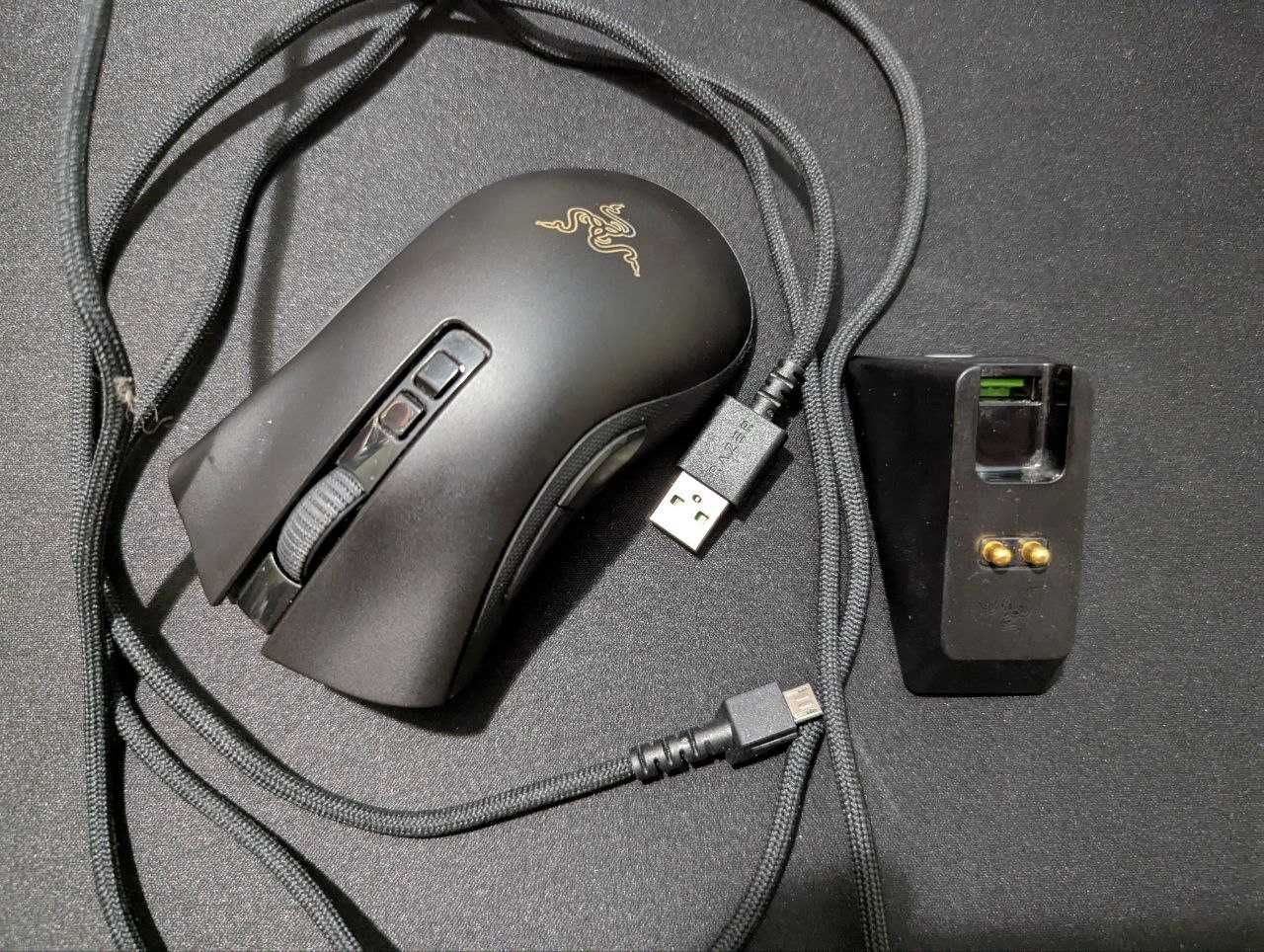 Ігрова мишка Razer DeathAdder V2 Pro Wireless та зарядна станція