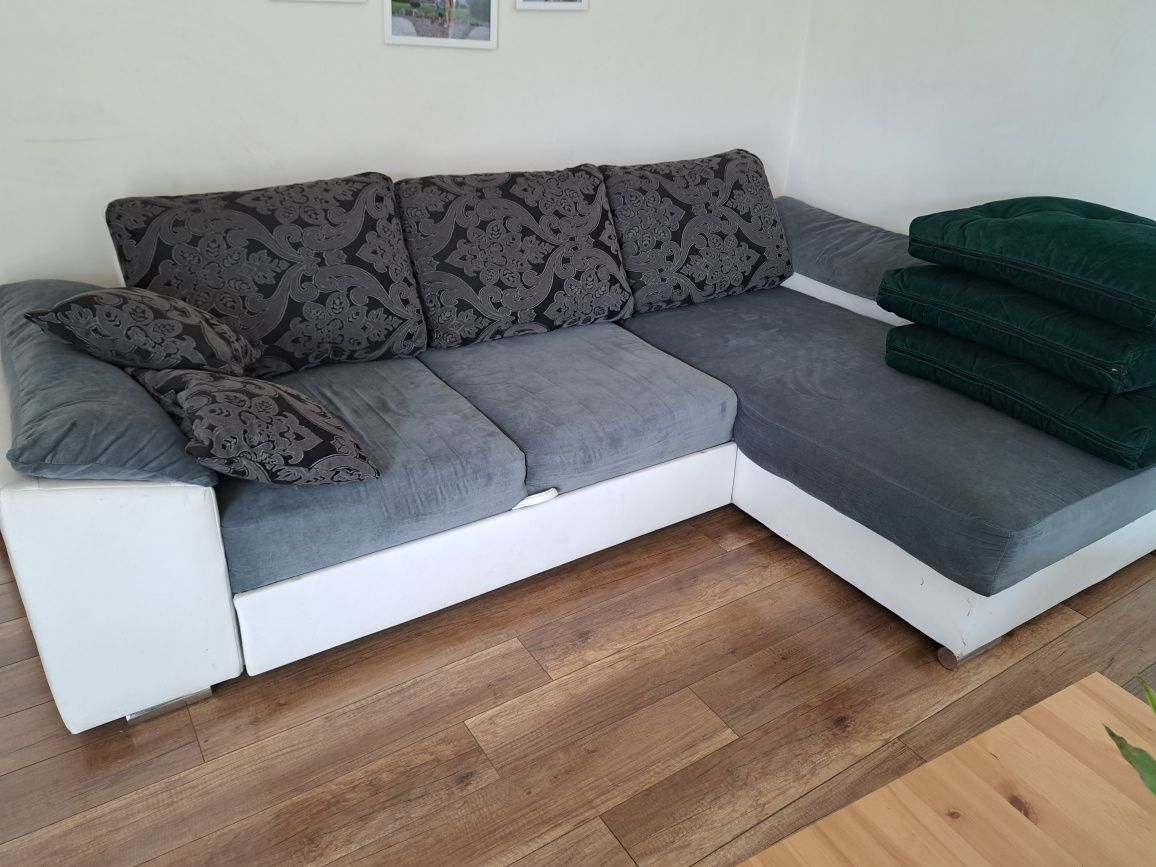 Naroznik lozko funkcja spania sofa