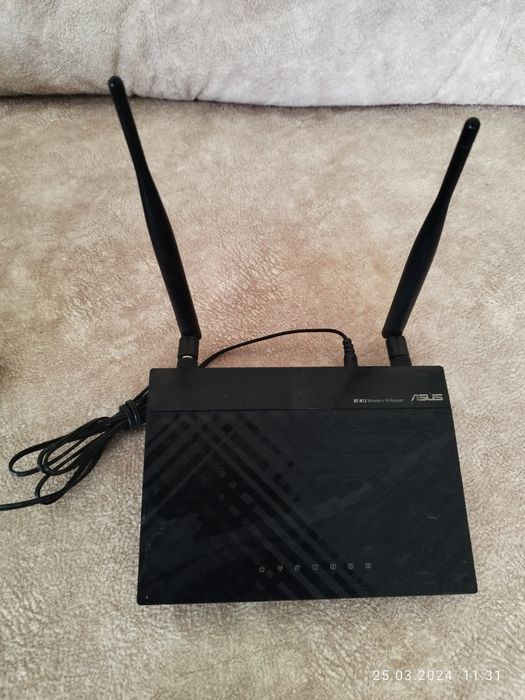 Маршрутизатор ASUS DSL-N12 

Повністю в робочому стані
Без дефектів