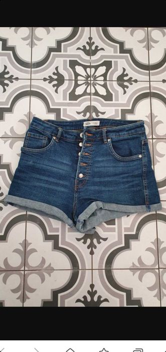 Kròtkie spodenki Zara M