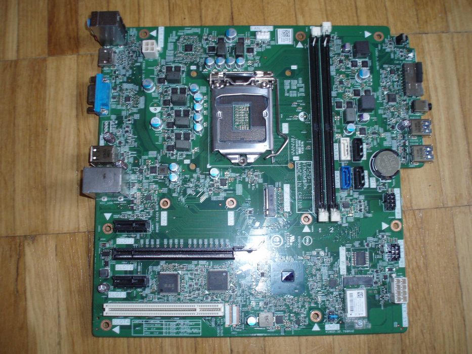 DELL 17529-1  Vostro 3670