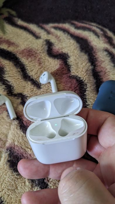 Навушники Apple AirPods (1-ше покоління)