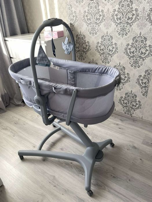 Ліжечко-стільчик Chico 5 в 1 Baby Hug Pro