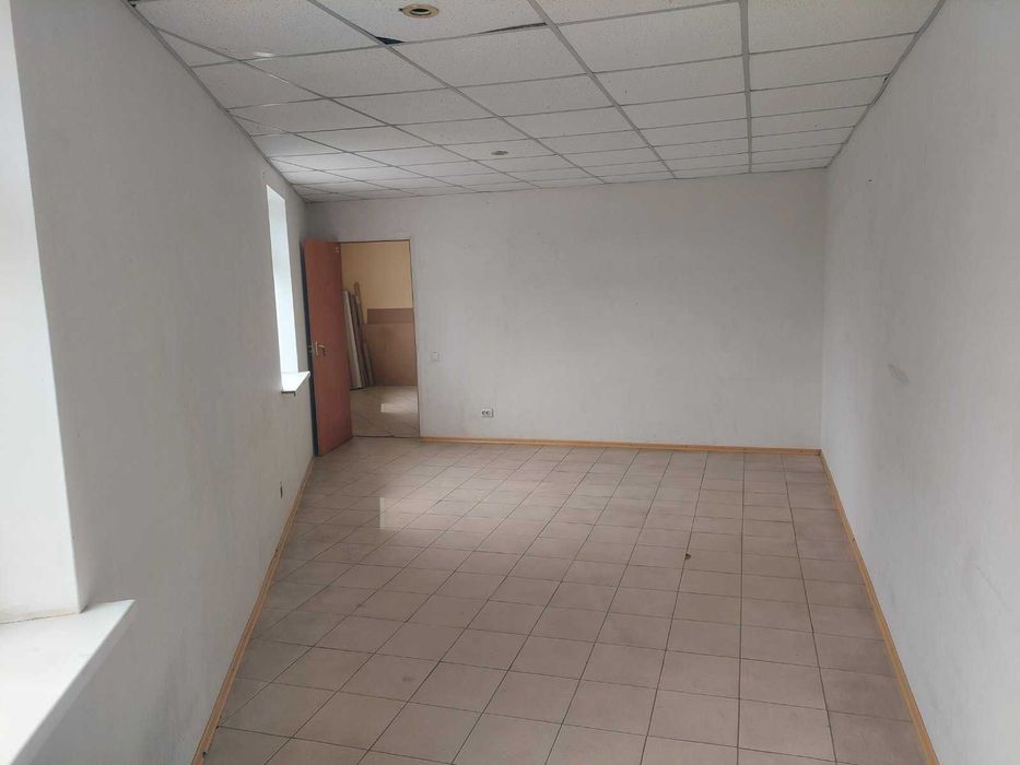 (5)   Здам в оренду офісне приміщення на Замості 6470