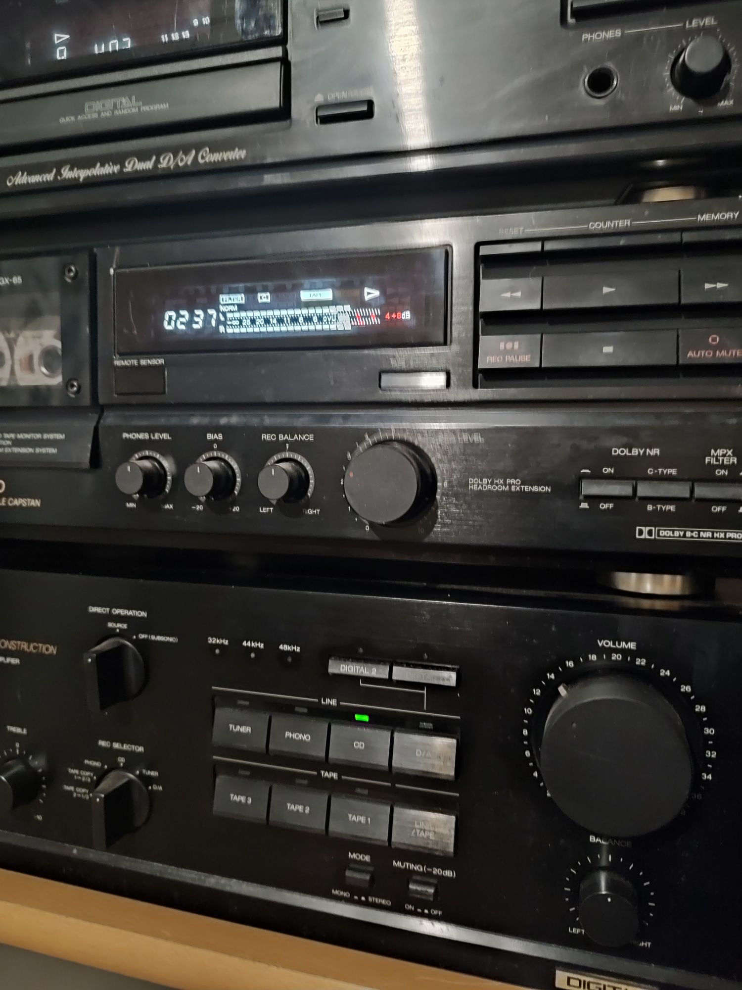 Стойка akai АМ-65.