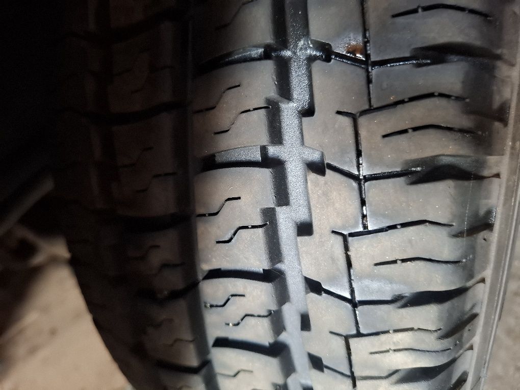Mercedes Sprinter felgi z oponami 2 sztuki 15 C jak nowe