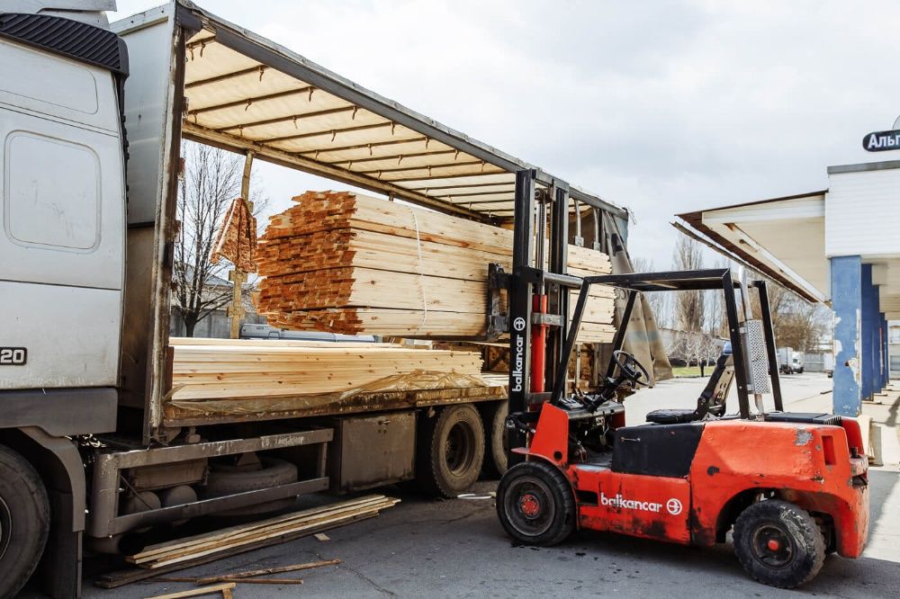 Пиломатериалы всегда в наличии! Доску 200*100*6м. Доставка!