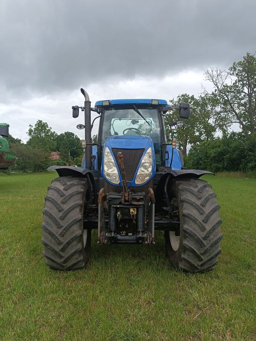 New Holland T7.235