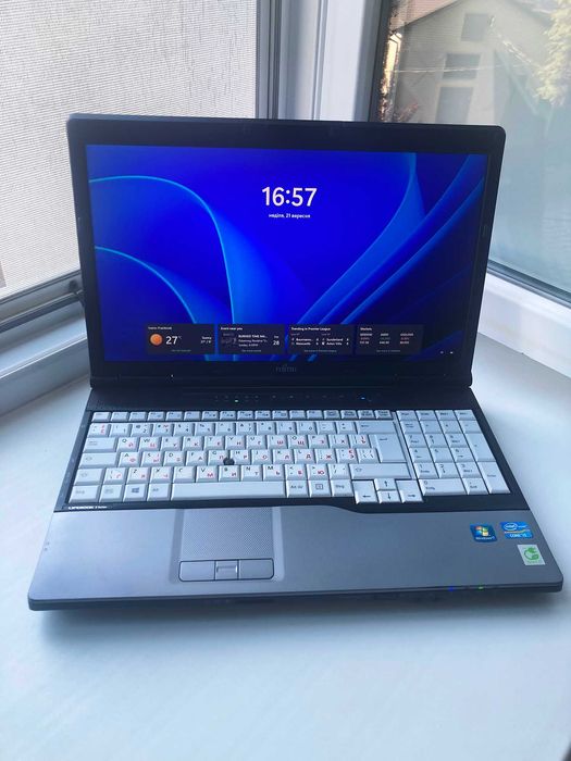 Fujitsu E752 | i5-3340M | 16Gb DDR3 | 120Gb SSD | 15.6" | Нова батарея