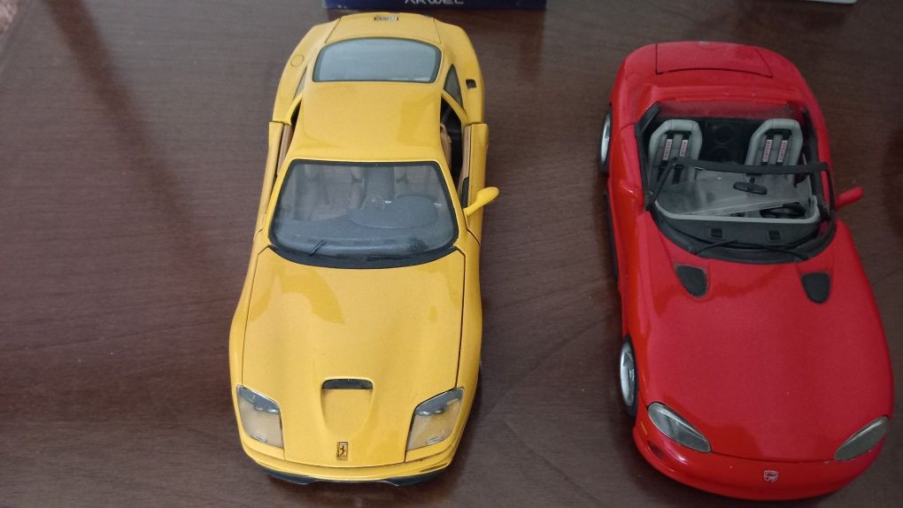 Vendo carros de colecção