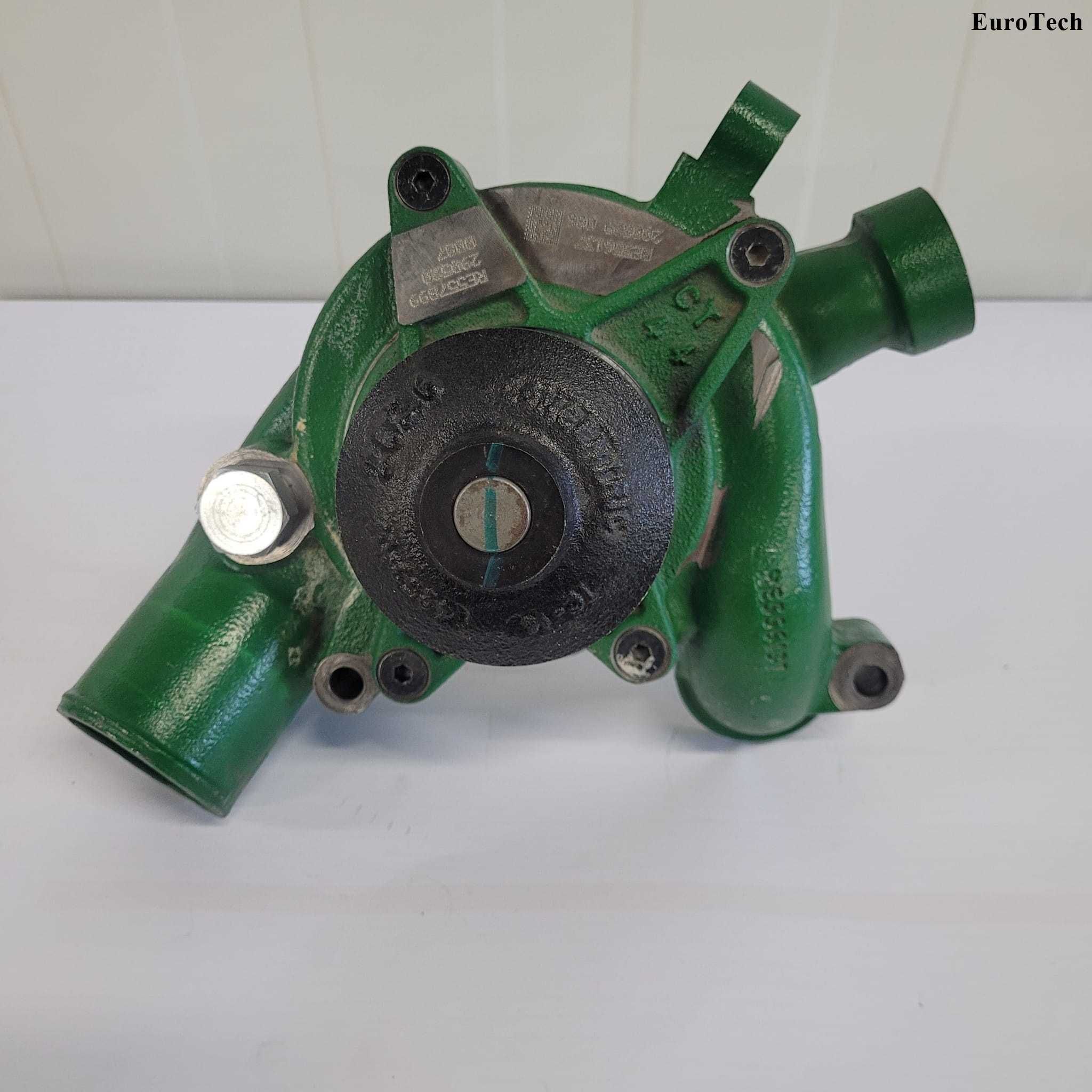 Pompa wody John Deere RE556137