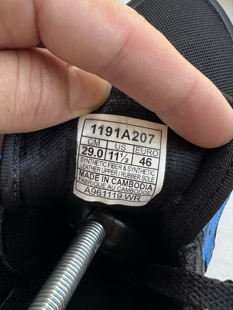 Чоловічі кросівки Asics