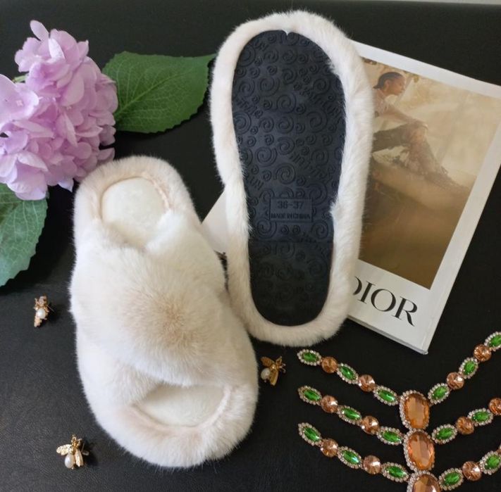 Меховие тапки,пушисті тапочки