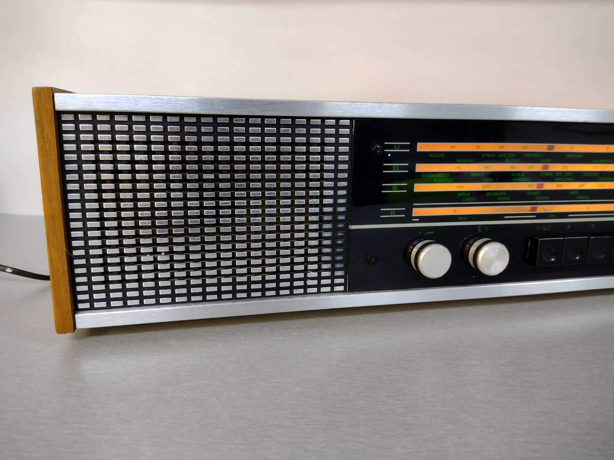 Radio UNITRA DIORA JUNIOR DMP-202 w pięknym stanie