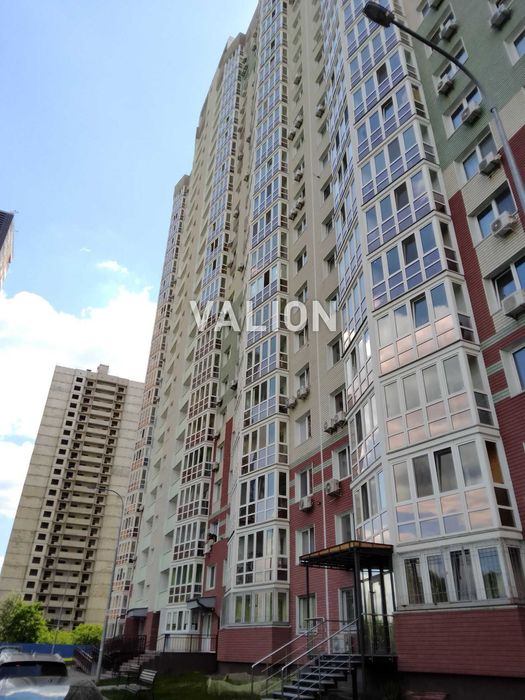 Продаж 2к квартири ЖМ Патріотика вул Бориса Гмирі 20 Лівий берег