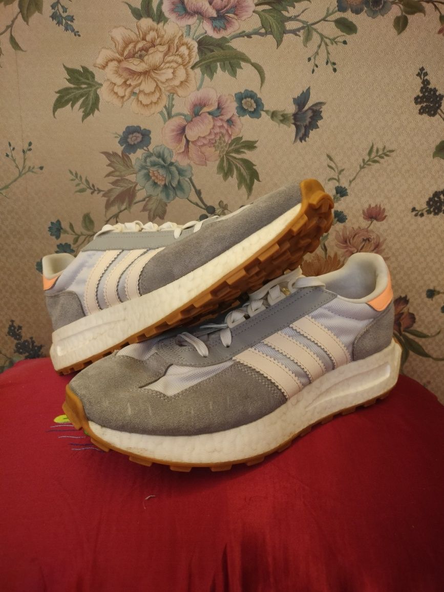 Продам кроссовки adidas Originals RETROPY E5