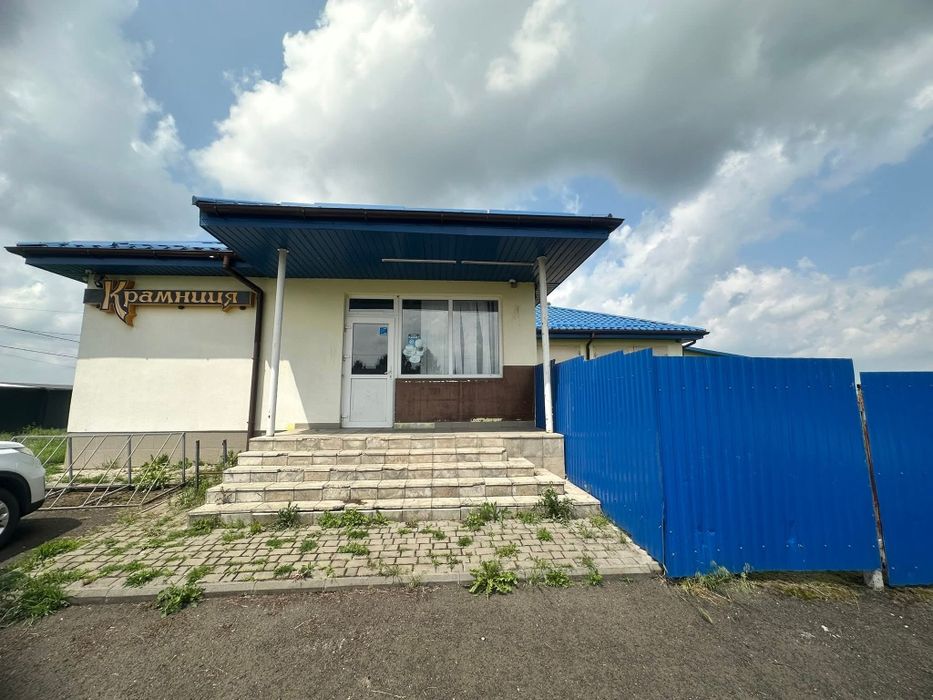 Магазин, складські приміщення. Готовий бізнес