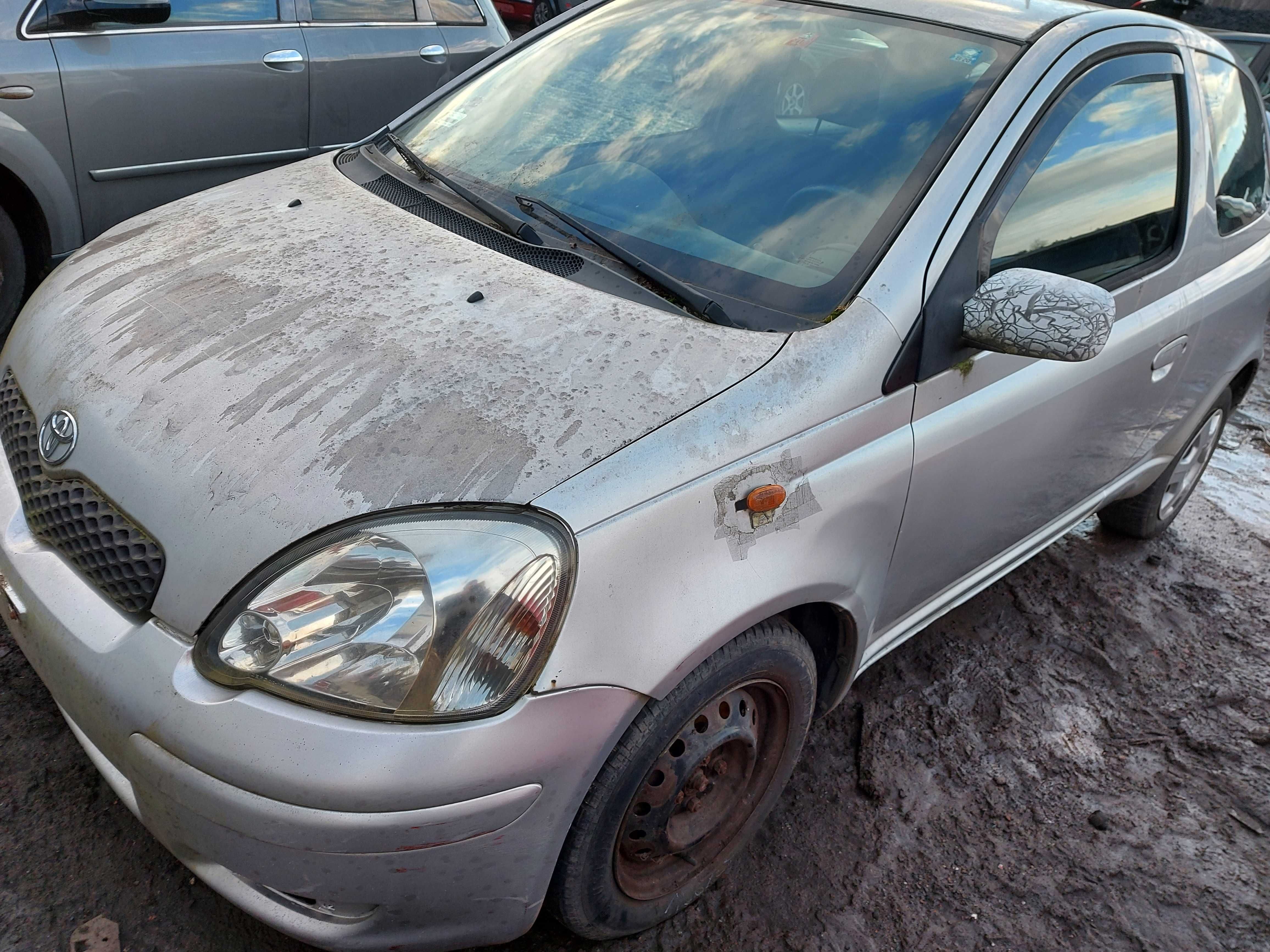 Toyota Yaris I Lift wszystkie części FV transport/dostawa
