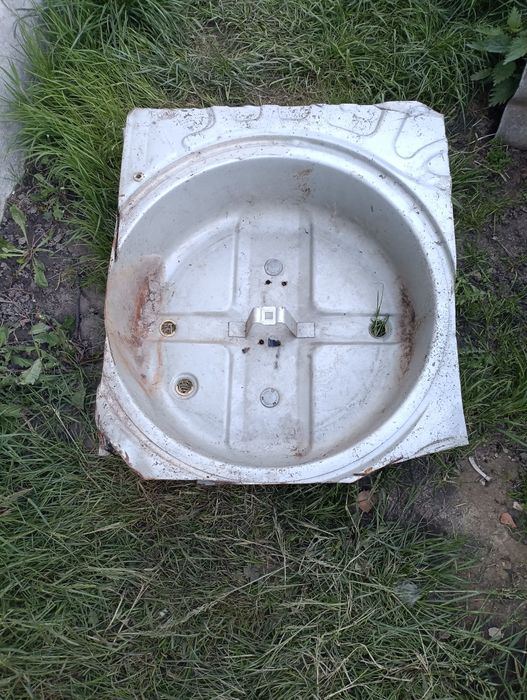 Ніша під запаску Опель Астра